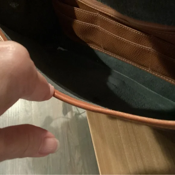 SOLD! Dooney and Bourke Vintage Bag - Picture 3 of 3